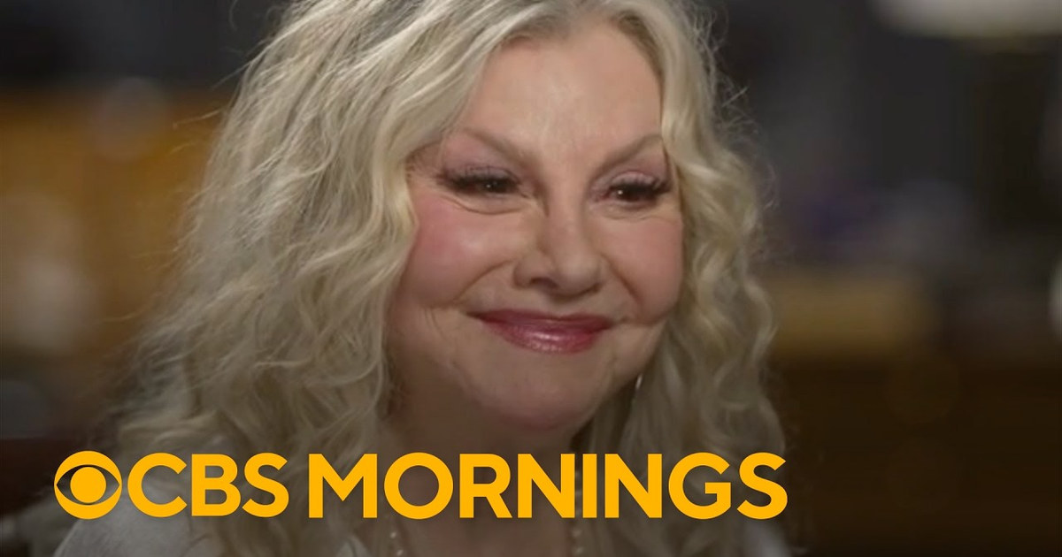 Extended interview: Stella Parton on sister Dolly
