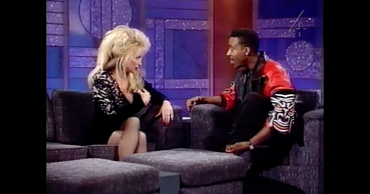 Five-Inch Heels on Thin Ice: How Dolly Parton Cut Through Hollywood's Static, Video thumbnail (max res)